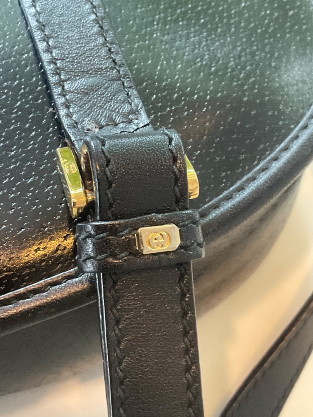GUCCI VTG Authentic Black Coated Pebbled Crossbody Bag - Picture 8 of 9